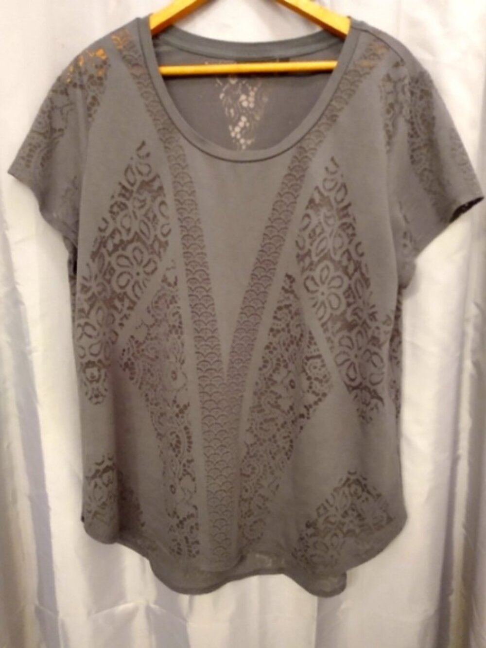 🆓🆓🆓Sonoma Short Sleeve Off-White/Gray Striped Cotton Tee w/ Rolled Sleeve - Picture 17 of 17